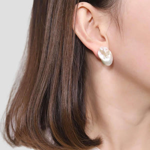 "S class" White Baroque Pearl Stud Earrings