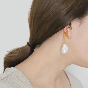 "S class" Baroque Pearl Ear Cuff Earrings